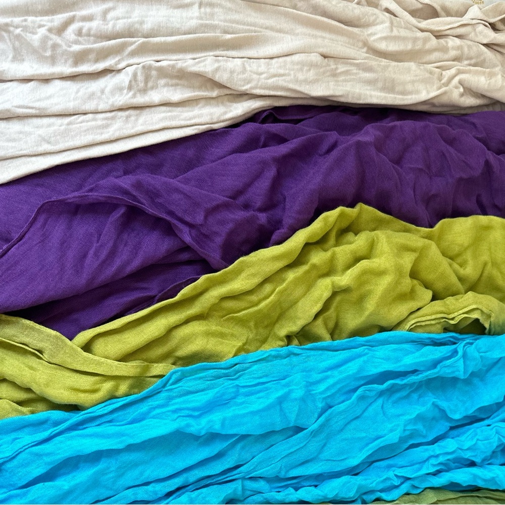 Vela purple scarf in standard